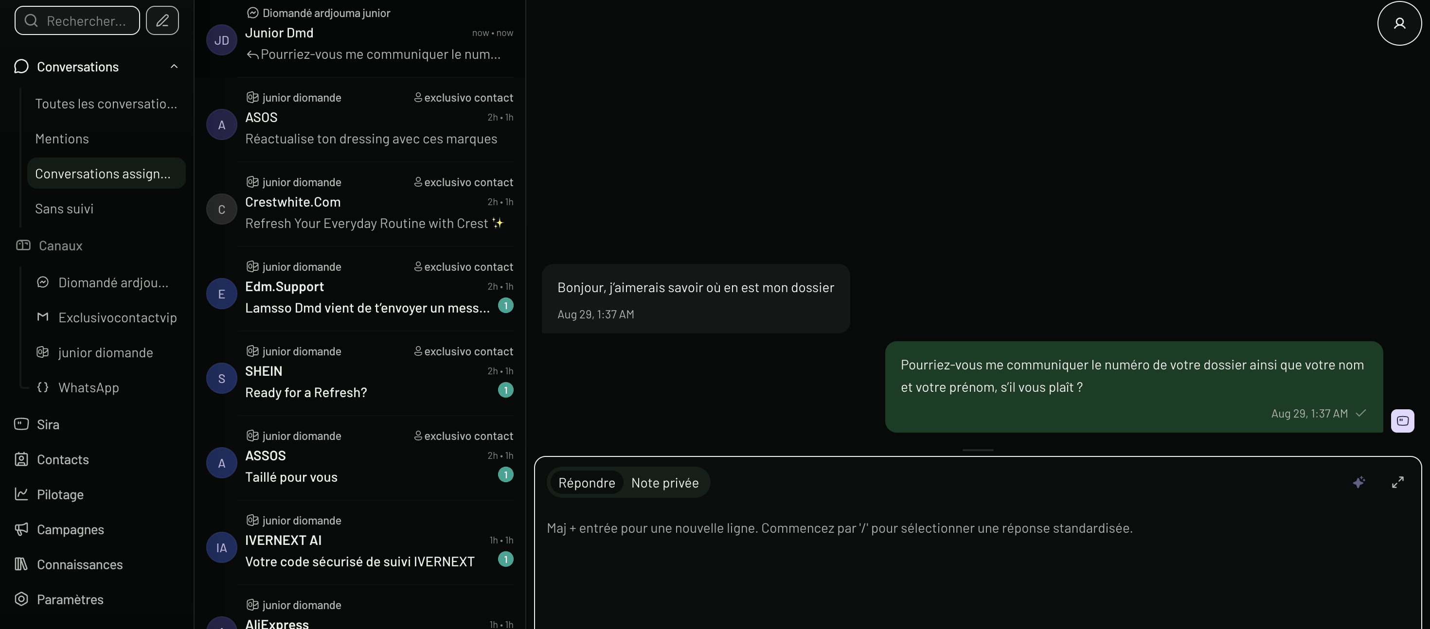 L'écran des conversations du produit : les canaux reliés à gauche, un échange avec un client à droite